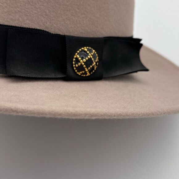 Vintage 1960s Women’s Wool Boater Hat Beige Flat Crown Made in USA - Picture 3 of 7